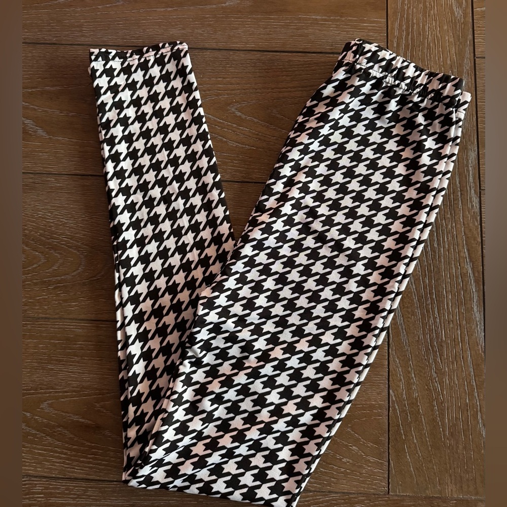 Classic Houndstooth Women's Leggings